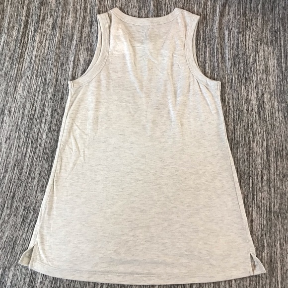 🆕 DISNEY Minnie Mouse Monday Logo Tank - Picture 4 of 4